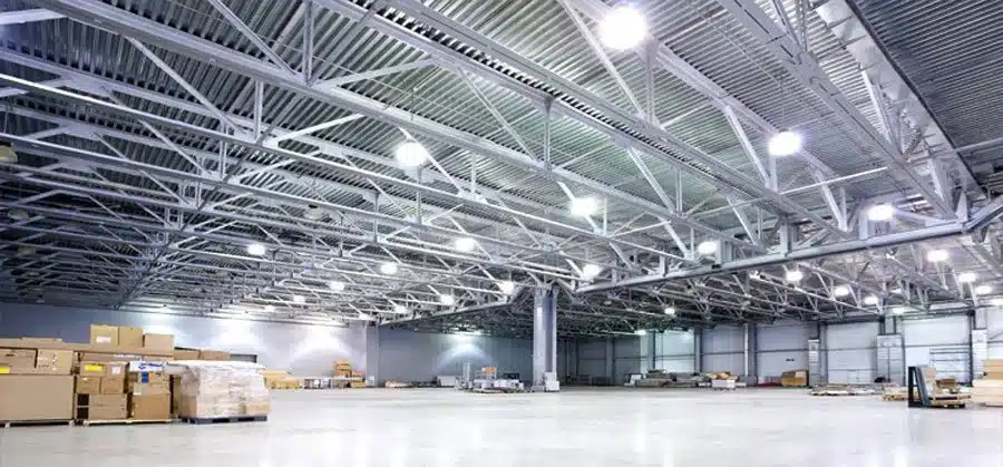 نصب و نگهداری چراغ سولهای صنعتی-روشن صنعت